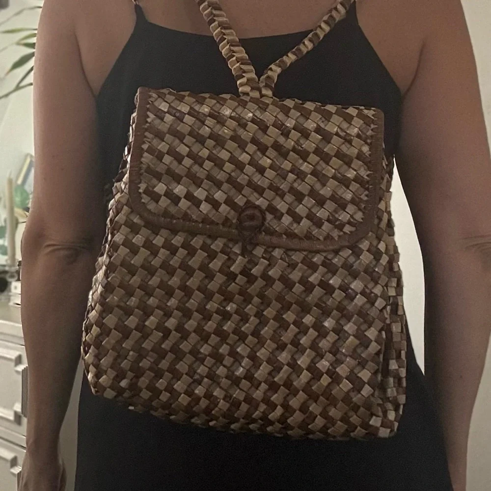 Woven Rattan Women’s Backpack Bag in Natural Brown